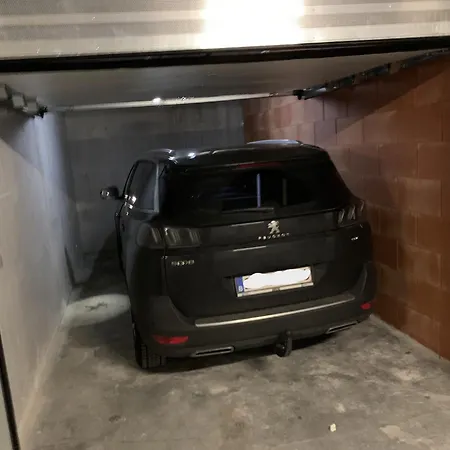 Met Zeezicht - The Waves - Odette Aan Zee *