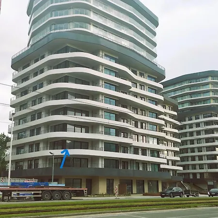 Met Zeezicht - The Waves - Odette Aan Zee Apartament *